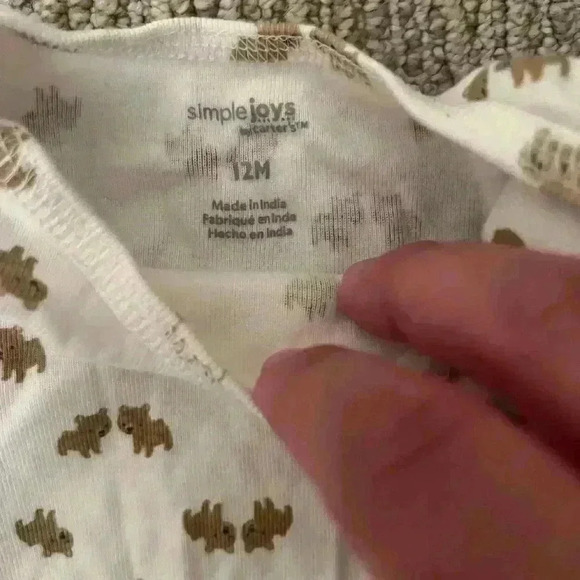 12 MONTH CARTERS ONESIES BUNDLE - Picture 7 of 8